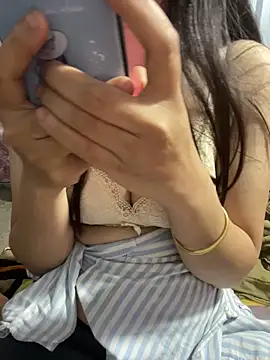 Sisilaydy_01's cam snapshot