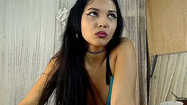 MOMMYJEVAA's cam snapshot