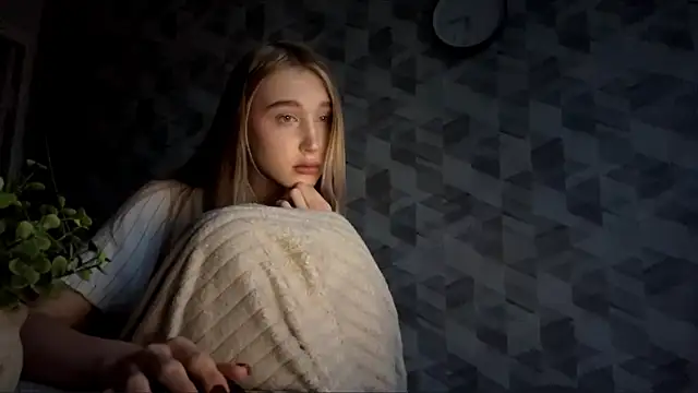 DetraLinz's cam snapshot