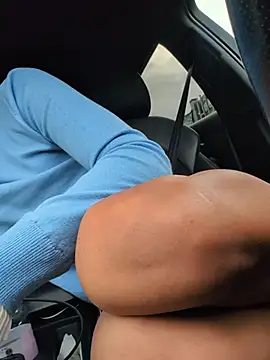 Risky_girl23's cam snapshot