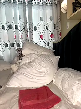 CynnxxxBarb's cam snapshot