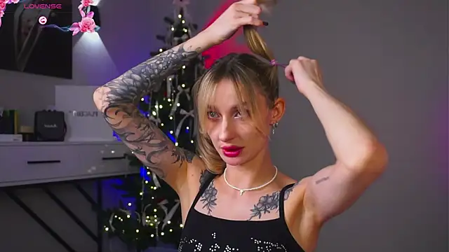 LeaCox_'s cam snapshot