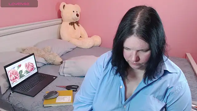 _alexandra_ray_'s cam snapshot