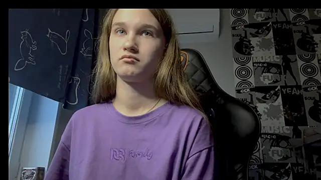 helgicuteness's cam snapshot