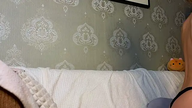 AnneFoxy live sex cam