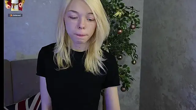 MillaHolt's cam snapshot