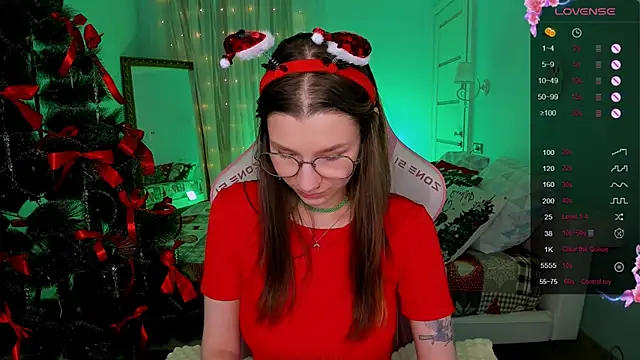 LinaBlossom_'s cam snapshot