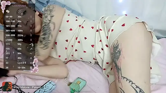 NoMoreCIothes's cam snapshot