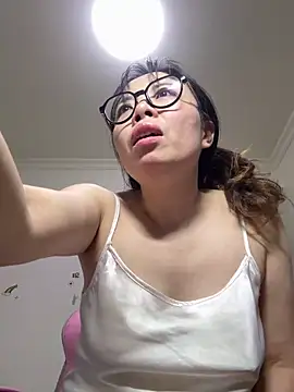 chick-888's cam snapshot