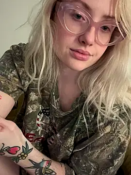 seeunexttuesday's cam snapshot