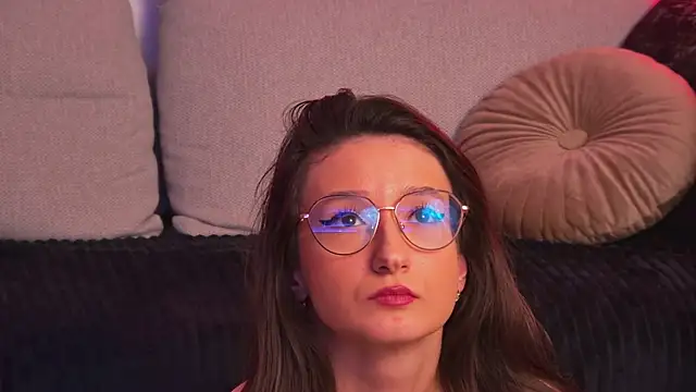 TheaMalekoo's cam snapshot