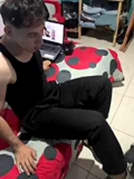 AlexanderBianchi2 live sex cam