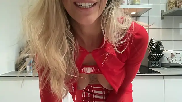 MrsMollyWilde live sex cam