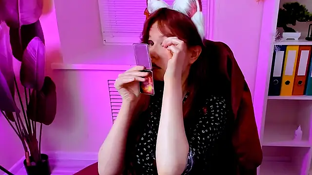 CarolGiggly live sex cam