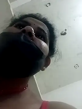 JULEE-740's cam snapshot