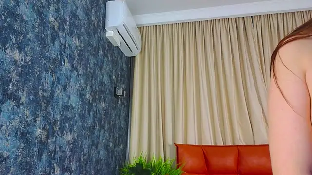 NightSaffron's cam snapshot