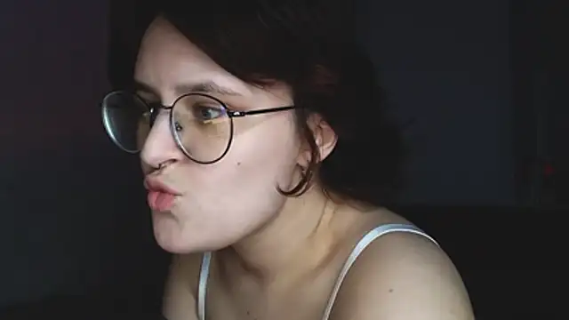 SonyaDew's cam snapshot