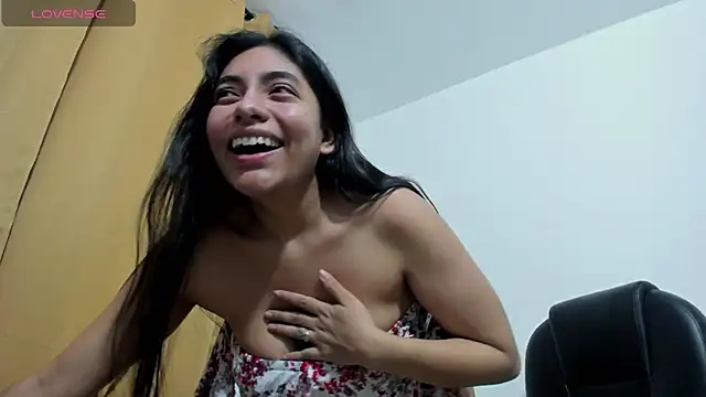 miss_eylens's cam snapshot