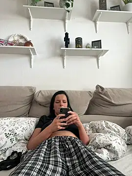 Off__Melonenmandy's cam snapshot