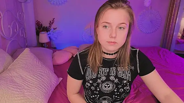 mary_ton's cam snapshot