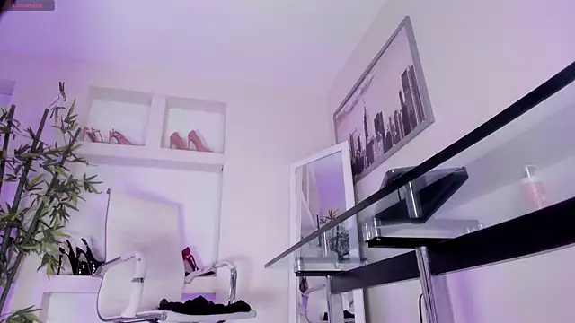 hannah_howeell__'s cam snapshot