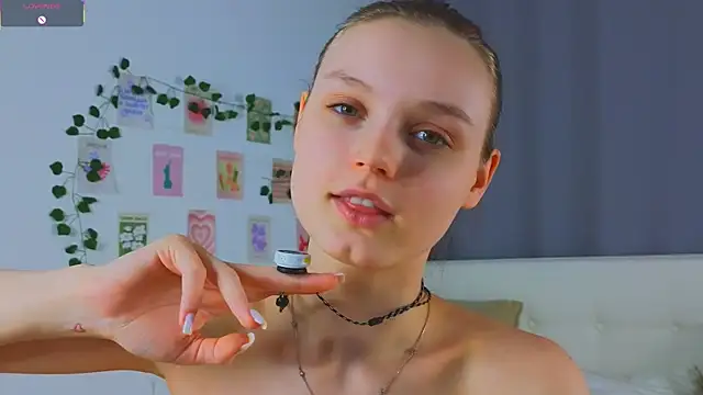 MandaReh's cam snapshot