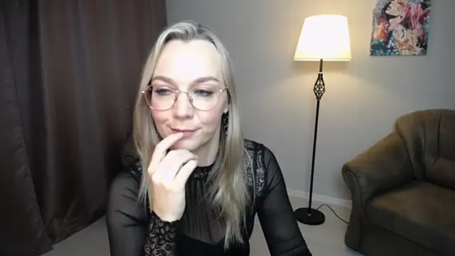 Ava_Elior's cam snapshot