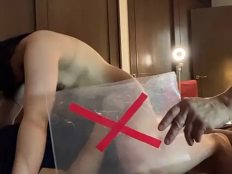 Japonica_Erotic_Men live sex cam