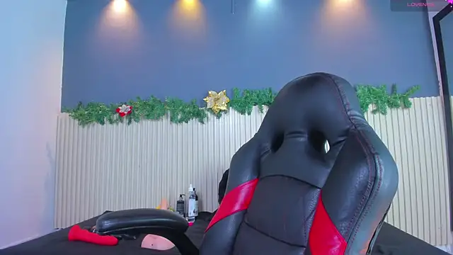 Aida-nicolle's cam snapshot