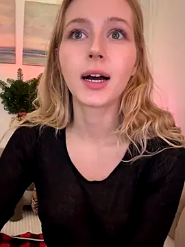 LunaRase live sex cam