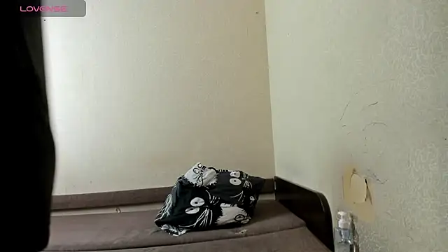 Browni_Kiss live sex cam