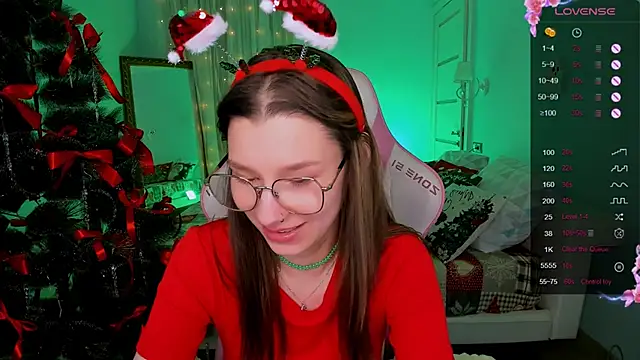 LinaBlossom_'s cam snapshot