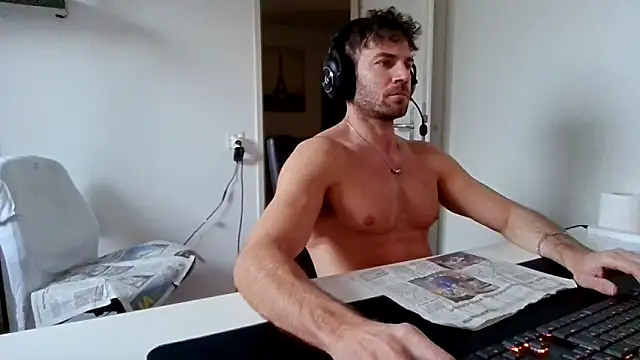 alpha-hunk live sex cam