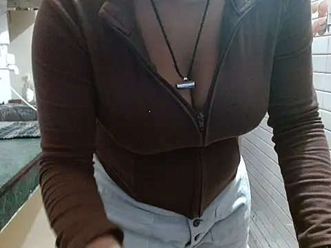 LovingPihu's cam snapshot