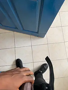 Black-mamba-madingo live sex cam