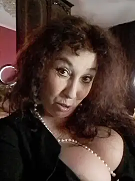 GypsyEsmeralda live sex cam