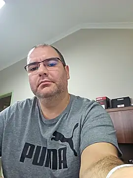 Andrew1900529 live sex cam