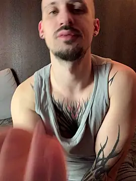 AssHunter4k live sex cam