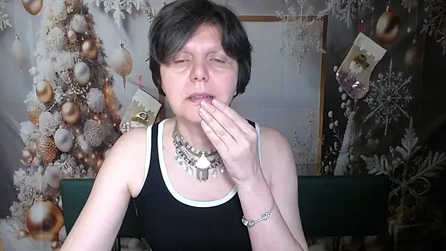 LunaDobra's cam snapshot