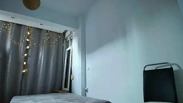 AliceShinex's cam snapshot