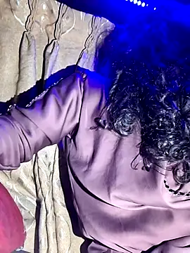 Bristy-'s cam snapshot