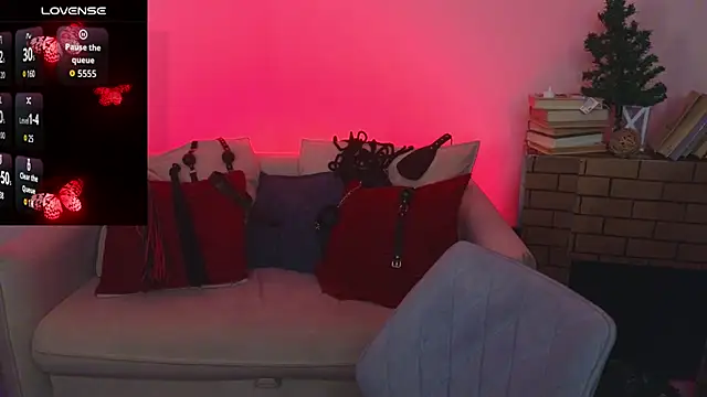 Mistress__Marcelline's cam snapshot