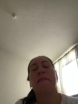 HealingHoney's cam snapshot