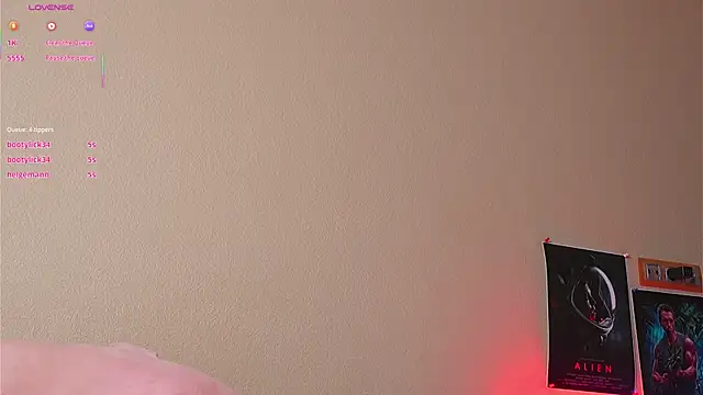 YaraAveiri's cam snapshot