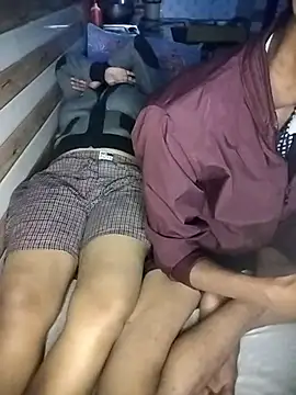 xoupleaura's cam snapshot