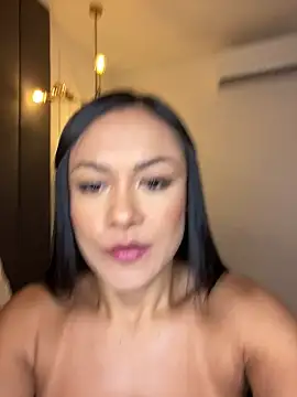 TiffanyyLam live sex cam