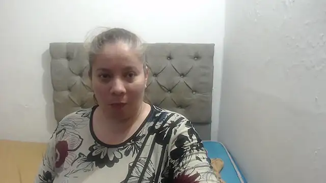 tiffany_horny_1's cam snapshot