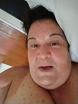 Yaya_Mineira's cam snapshot