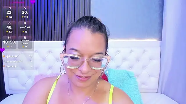 MHONIKBELUCCI's cam snapshot