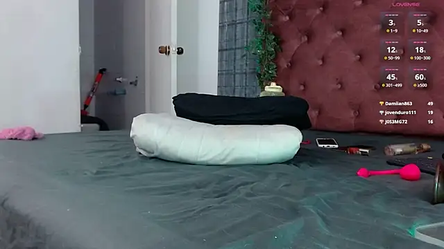 rebeca-flame's cam snapshot